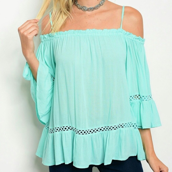 Threadzwear Tops - 🎉HP🎉💜LAST ONE💜Cold Shoulder Mint Top